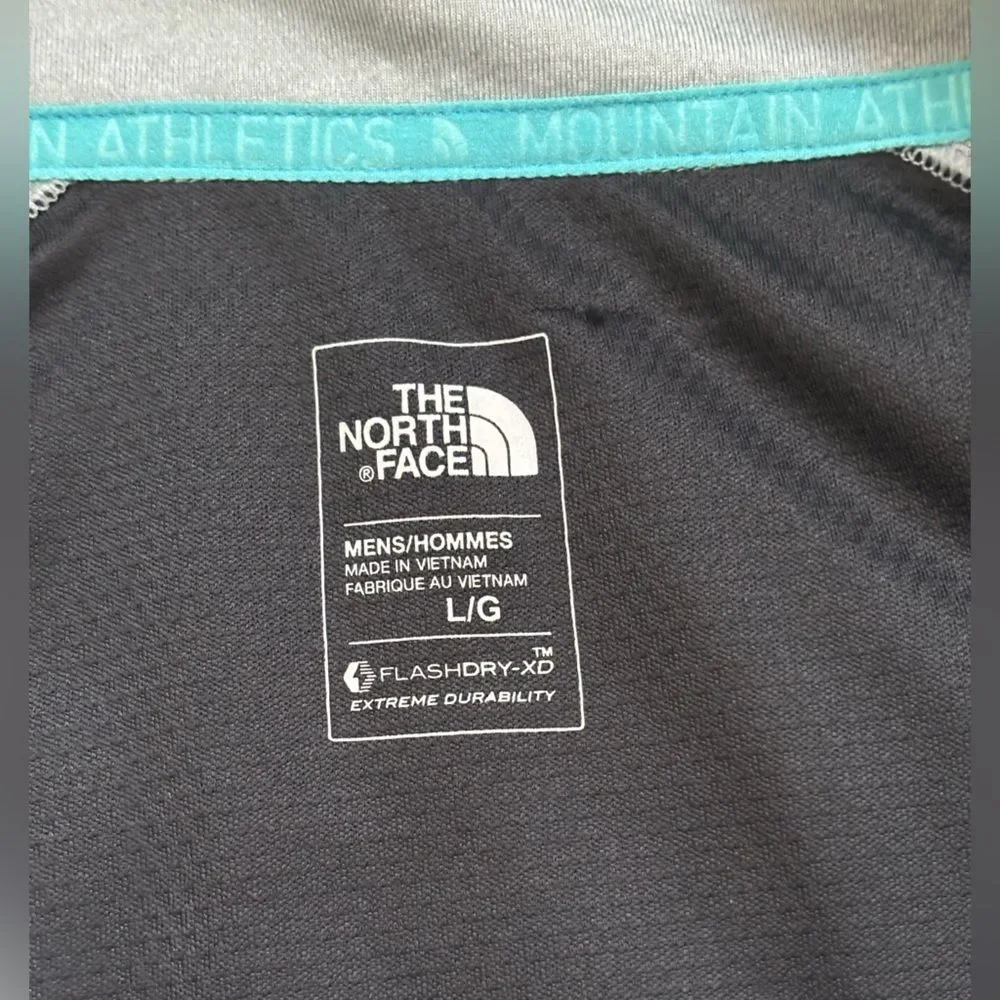 The North Face Black/Gray and Teal Men’s Pullover Mountain Athletic Tee Size L/G